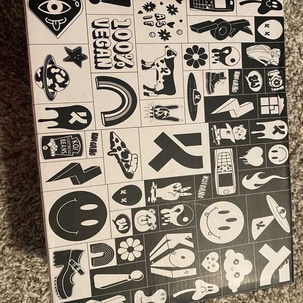 Mary Janes - Picture 3 of 6